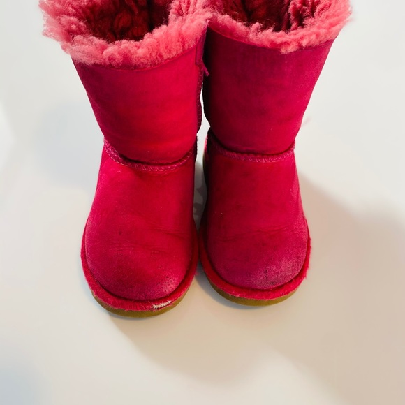 UGG Boots - Picture 2 of 3